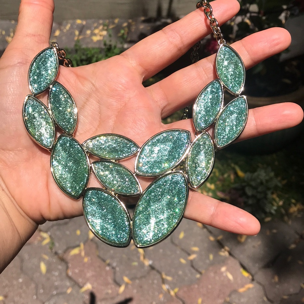Statement necklace